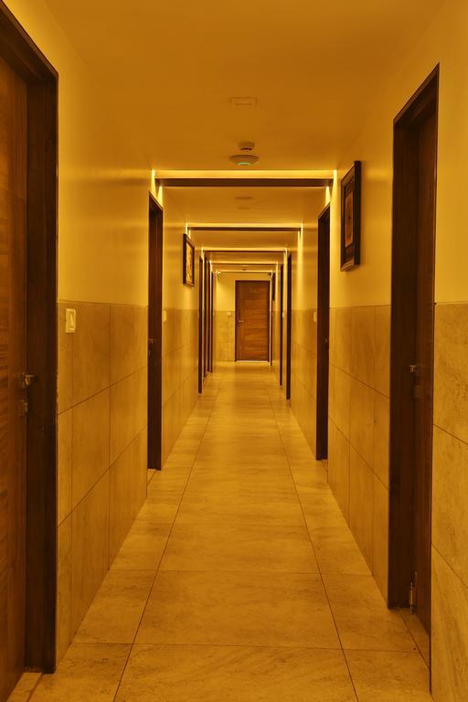 Hotel Kabir Ahmedabad Esterno foto
