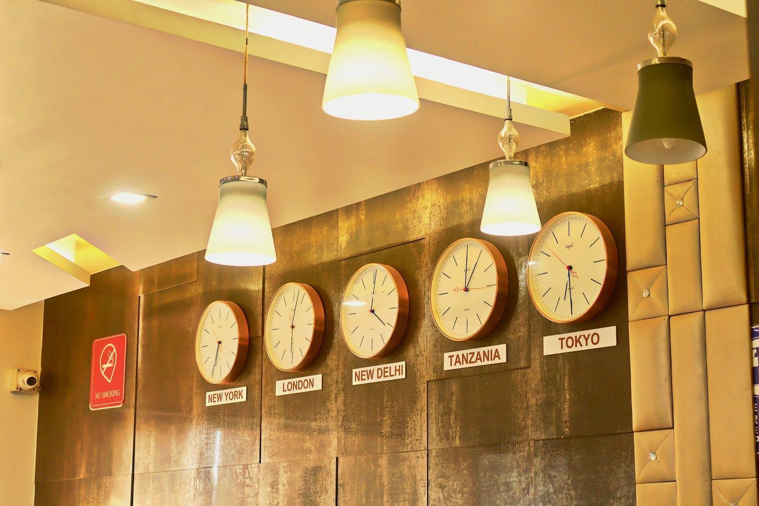Hotel Kabir Ahmedabad Esterno foto