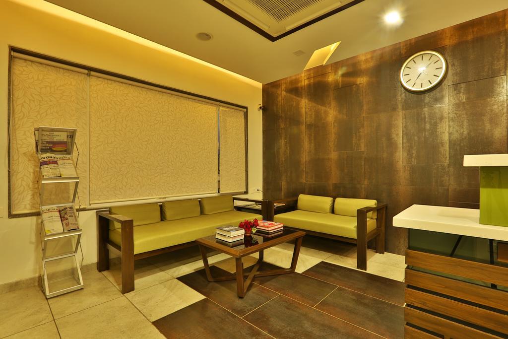 Hotel Kabir Ahmedabad Esterno foto